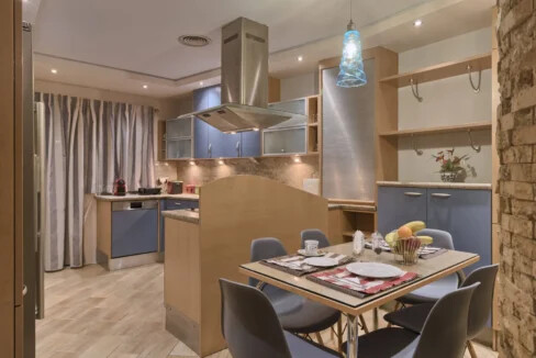 Seafront Penthouse for Sale in the Heart of Heraklion, Crete 7