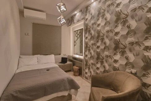 Seafront Penthouse for Sale in the Heart of Heraklion, Crete 9