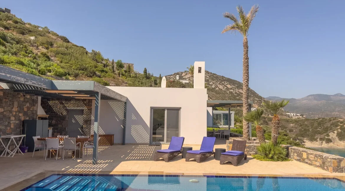 Seaside Villa for Sale Crete 18