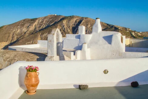 Villa for Sale Pyrgos Santorini with Panoramic Views 11
