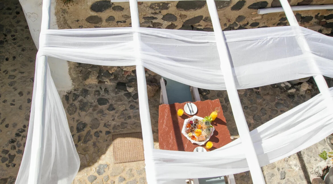 Villa for Sale Pyrgos Santorini with Panoramic Views 24