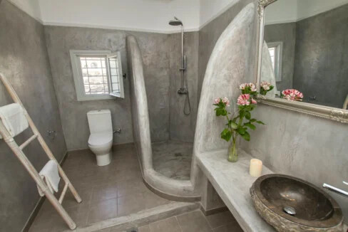 Villa for Sale Pyrgos Santorini with Panoramic Views 3