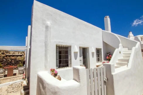 Villa for Sale Pyrgos Santorini with Panoramic Views 33