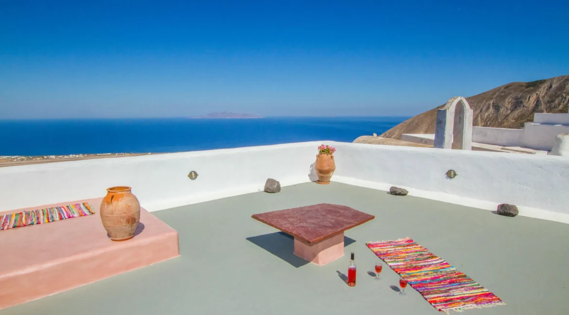 Villa for Sale Pyrgos Santorini with Panoramic Views 5