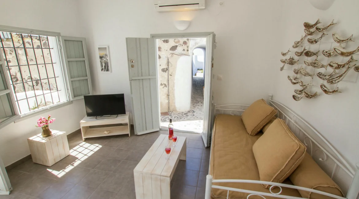 Villa for Sale Pyrgos Santorini with Panoramic Views 7