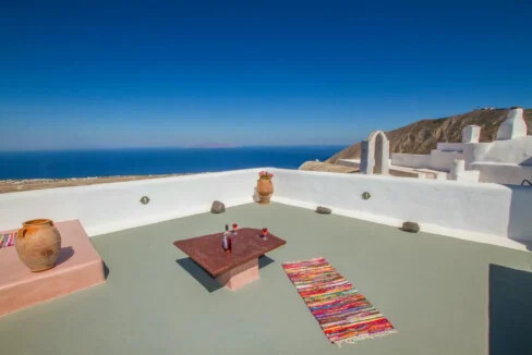 Villa for Sale Pyrgos Santorini with Panoramic Views 9