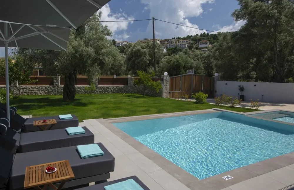 2 Modern Villas for sale Lefkada 19