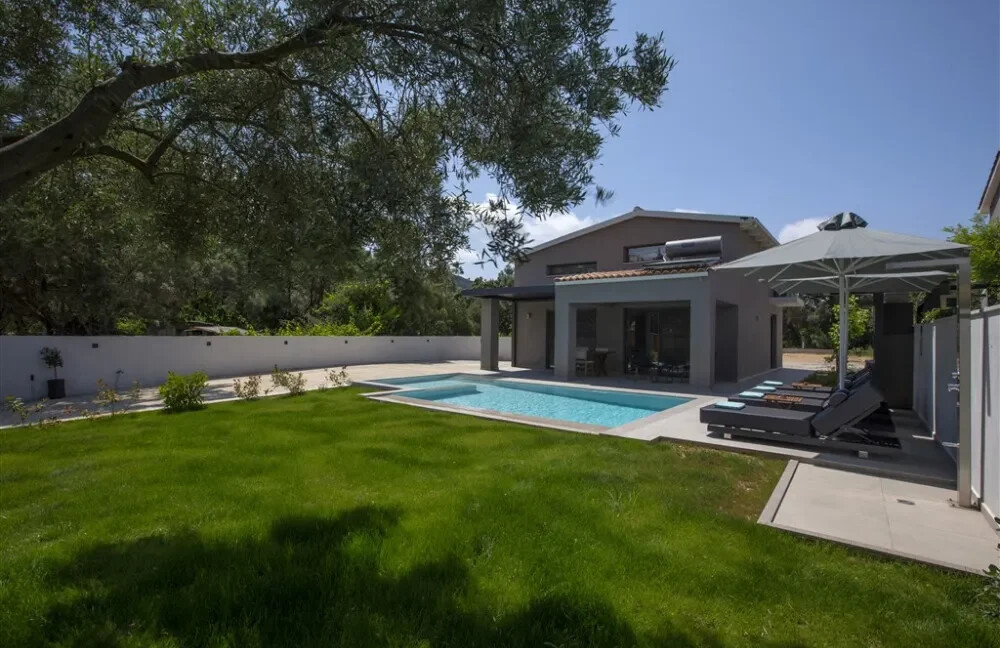 2 Modern Villas for sale Lefkada 22