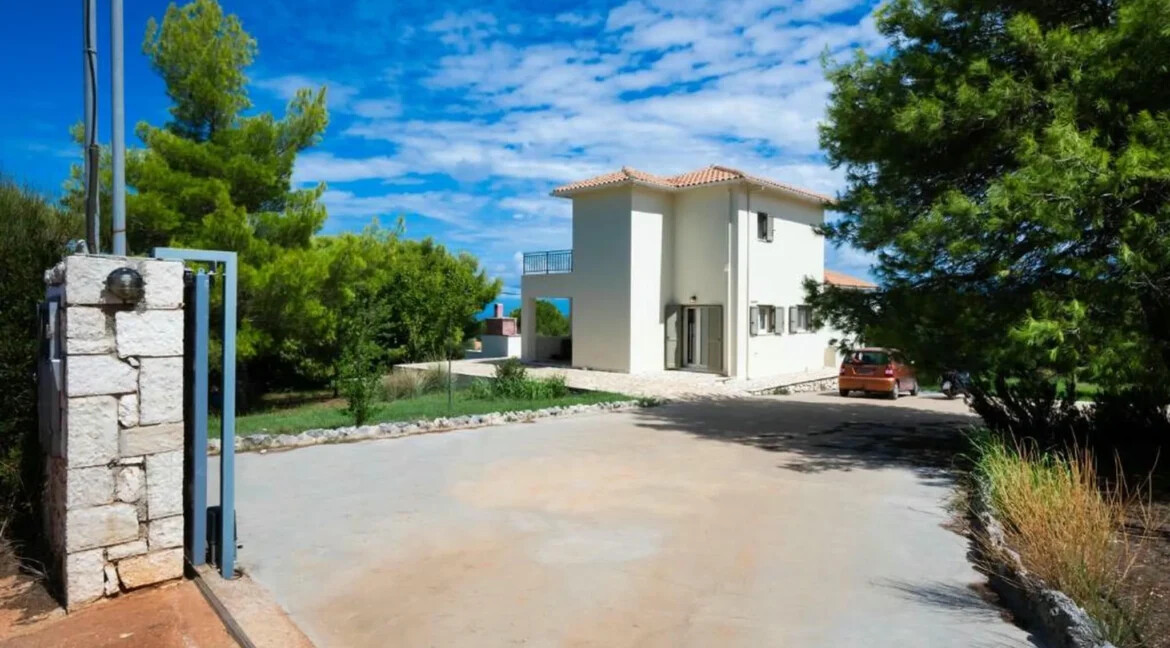 2 Villas for sale in Lefkada 1