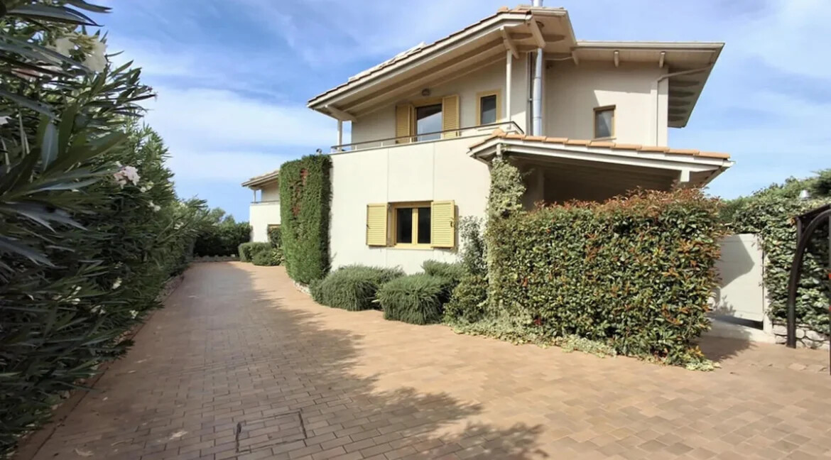 Houses for sale Lefkada 25