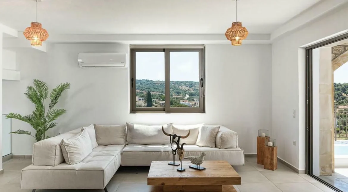 Large Villa In Rethimno Crete for sale 10