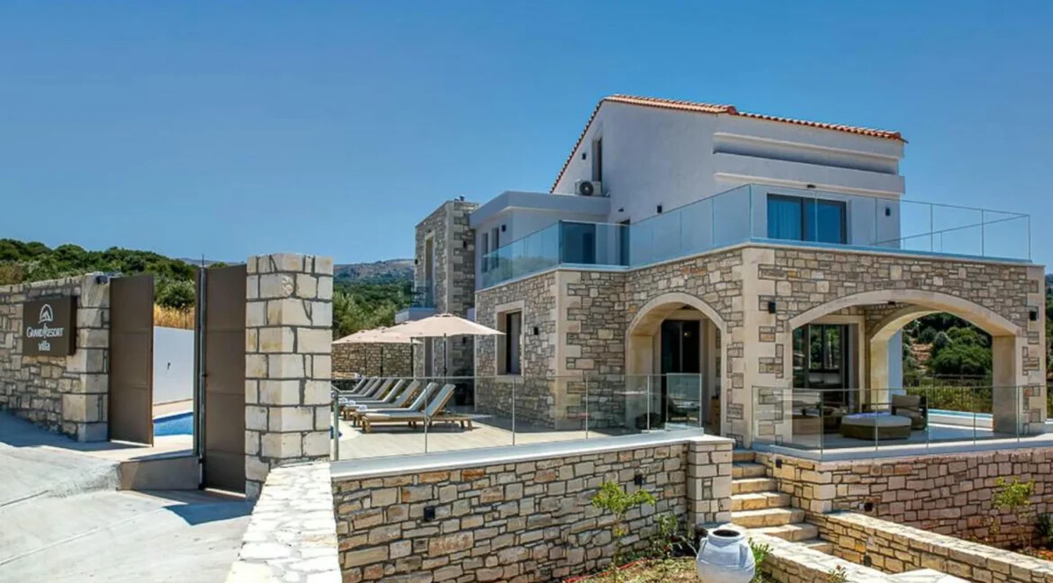 Large Villa In Rethimno Crete for sale 17