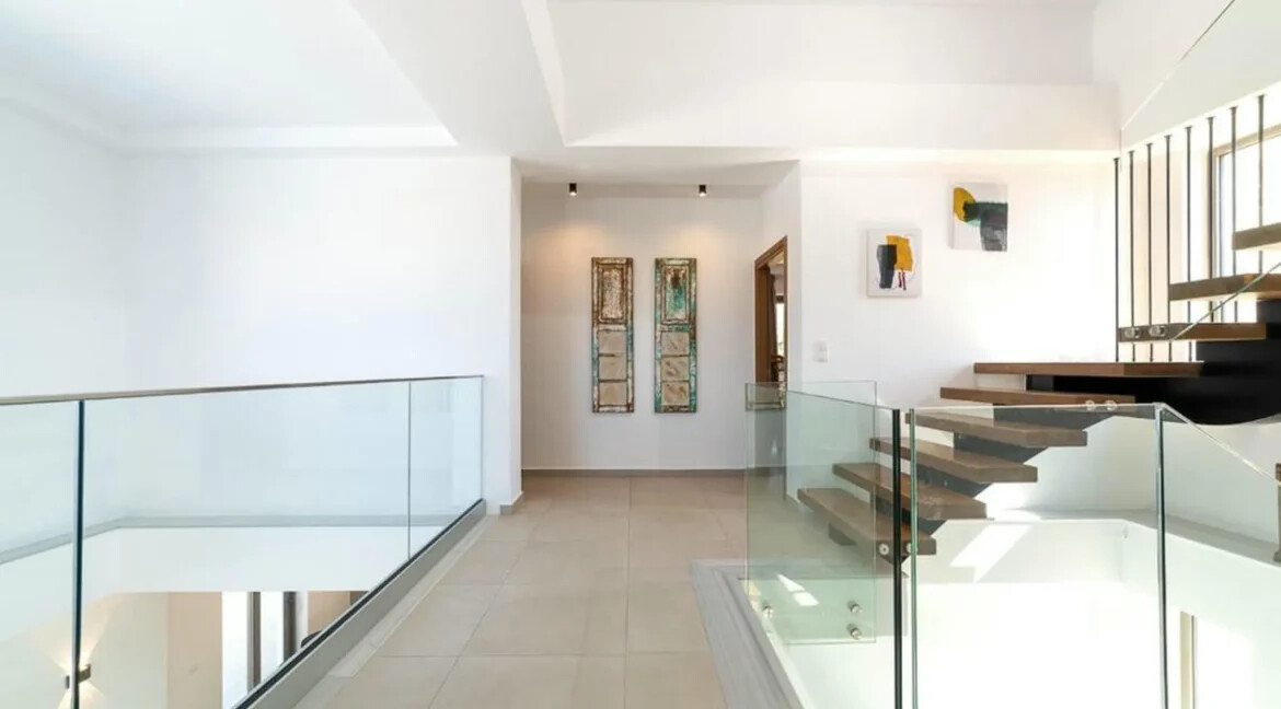 Large Villa In Rethimno Crete for sale 6