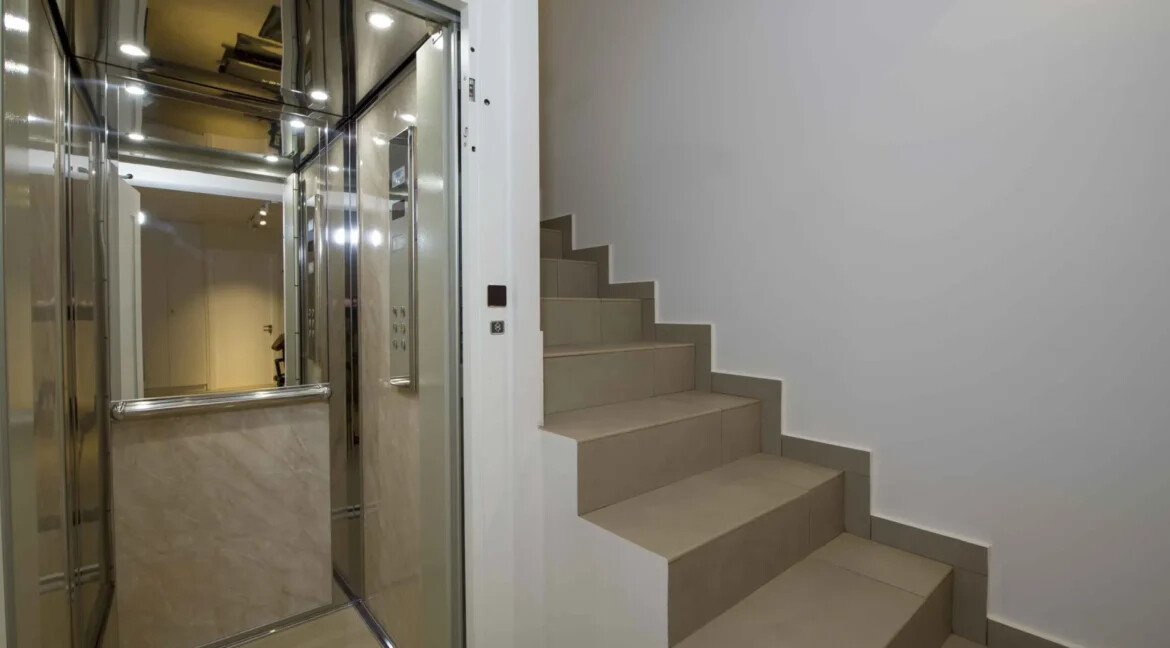 Luxury Sea-View Villa in Crete for sale 11