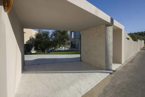 Luxury Sea-View Villa in Crete for sale 2