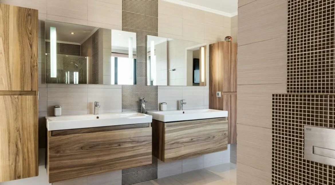 Luxury Seaview Villa in Crete for sale, Chania 1