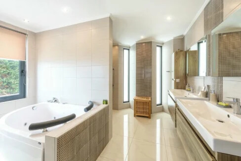 Luxury Seaview Villa in Crete for sale, Chania 12