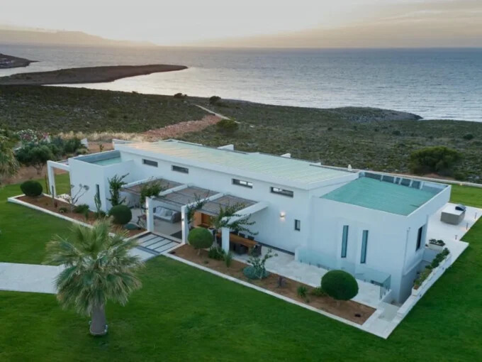 Luxury Seaview Villa in Crete for sale, Chania