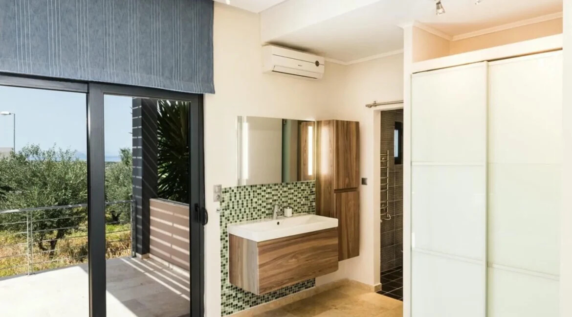 Luxury Seaview Villa in Crete for sale, Chania 3