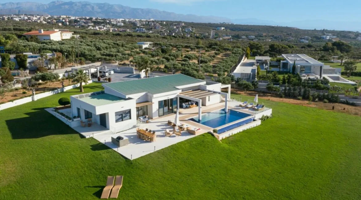Luxury Seaview Villa in Crete for sale, Chania 37