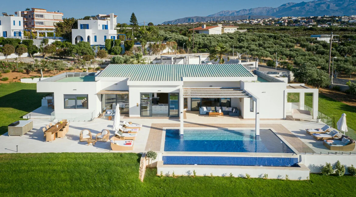 Luxury Seaview Villa in Crete for sale, Chania 38