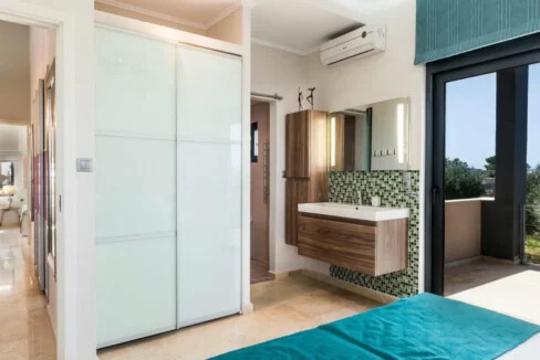 Luxury Seaview Villa in Crete for sale, Chania 4