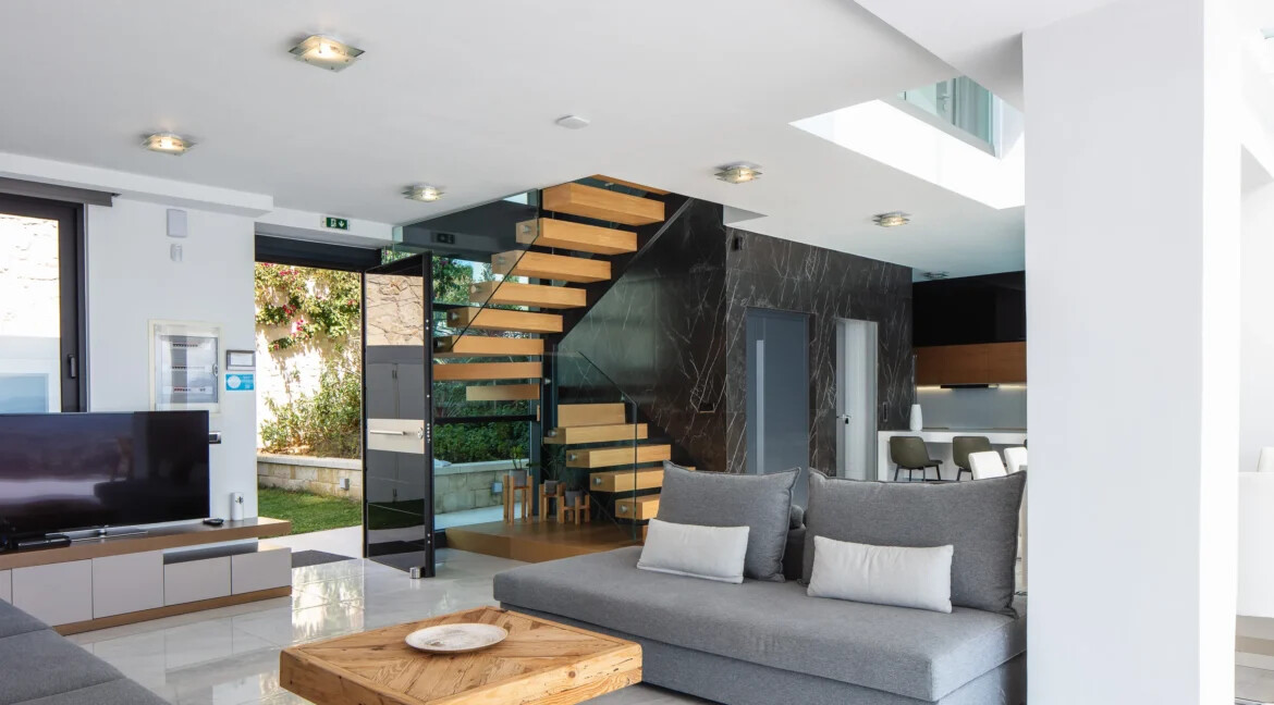 Luxury Seaview Villa with Pool for sale at Chania Crete 18