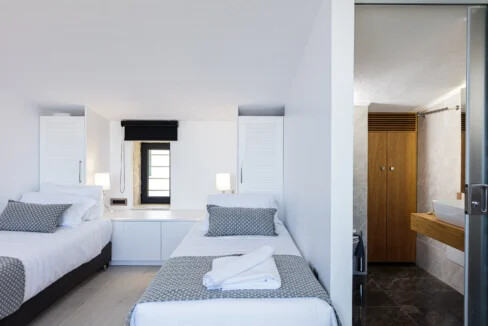 Luxury Seaview Villa with Pool for sale at Chania Crete 4