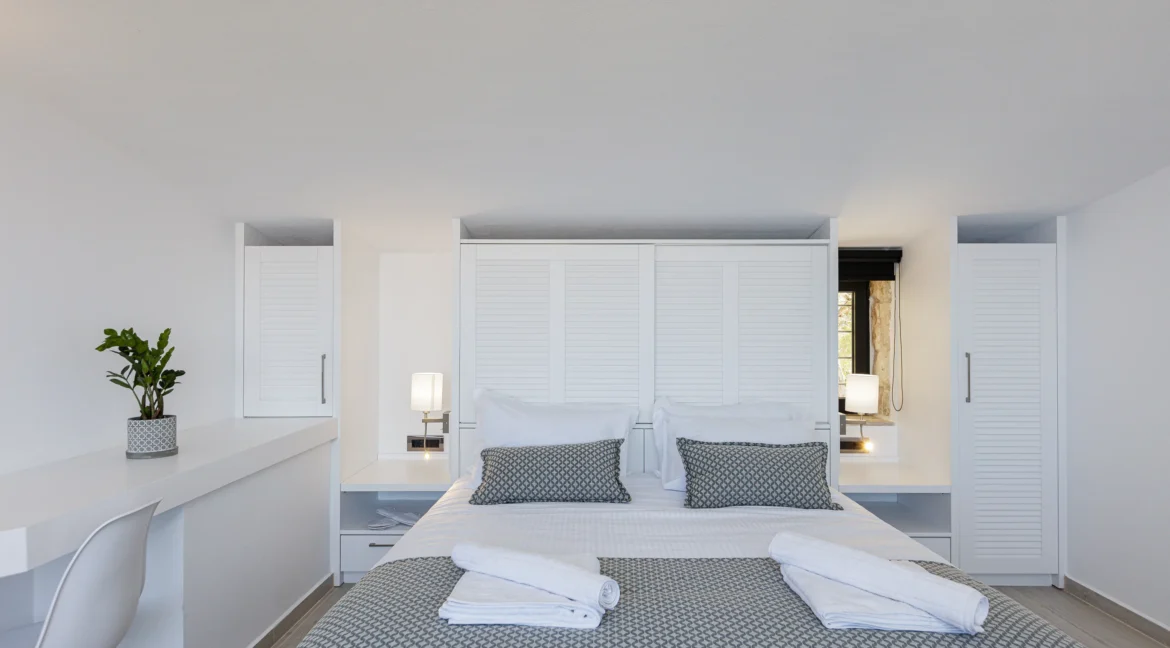 Luxury Seaview Villa with Pool for sale at Chania Crete 5