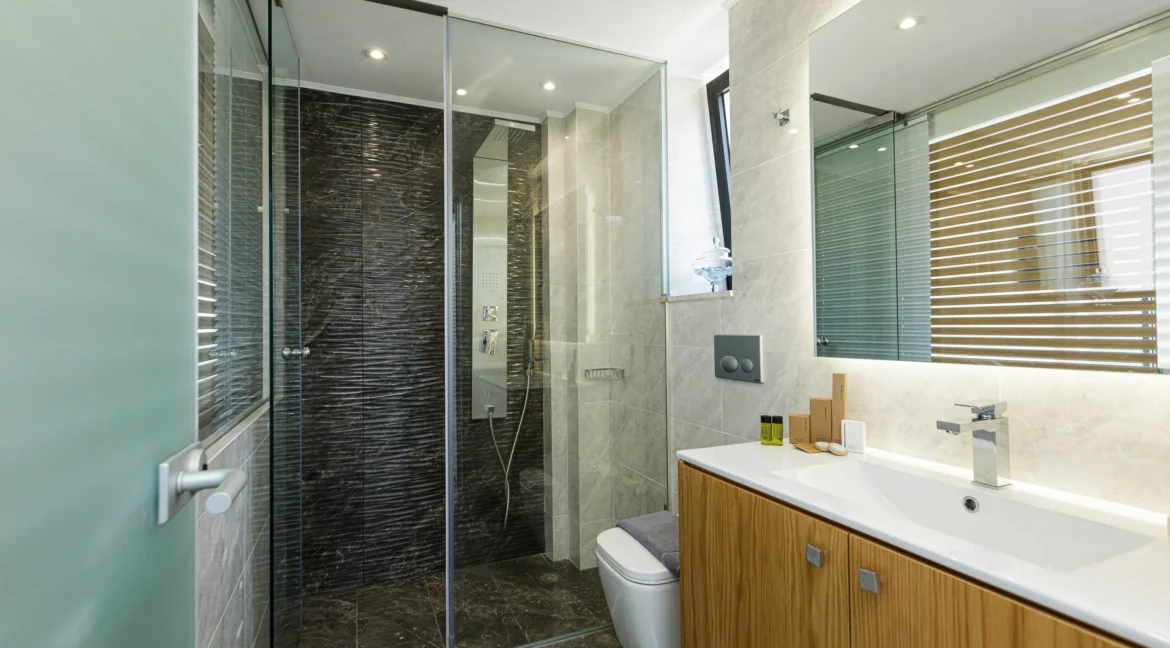 Luxury Seaview Villa with Pool for sale at Chania Crete 9