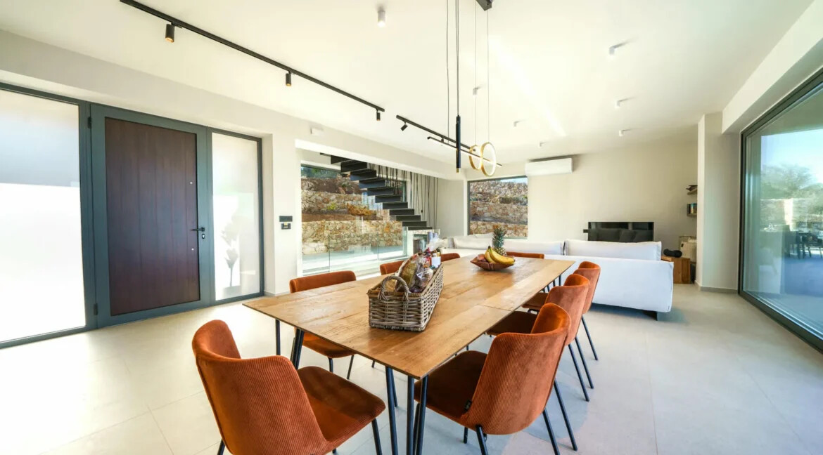 Luxury Villa with Heated Pool for sale Vamos Chania 13