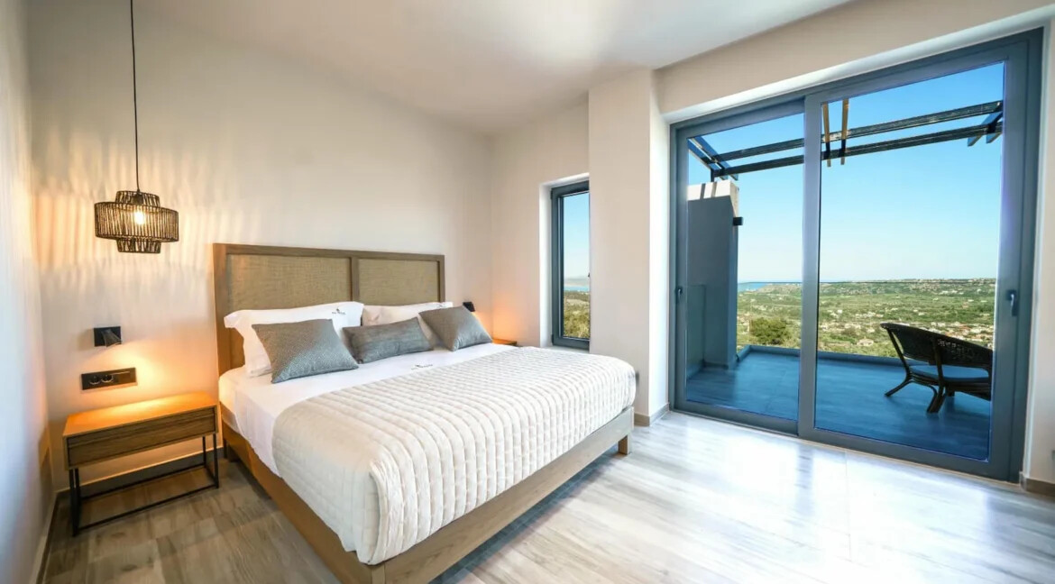 Luxury Villa with Heated Pool for sale Vamos Chania 19