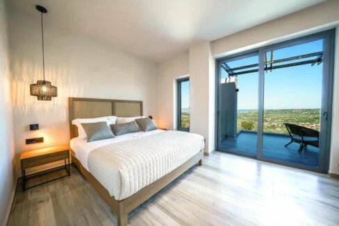 Luxury Villa with Heated Pool for sale Vamos Chania 19