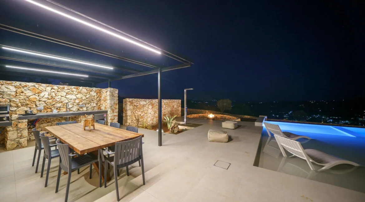 Luxury Villa with Heated Pool for sale Vamos Chania 23