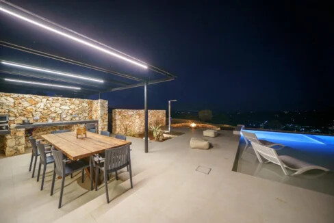 Luxury Villa with Heated Pool for sale Vamos Chania 23