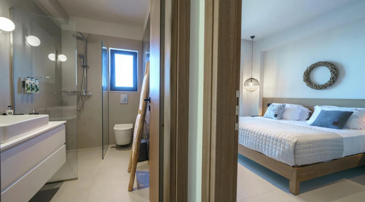 Luxury Villa with Heated Pool for sale Vamos Chania 25