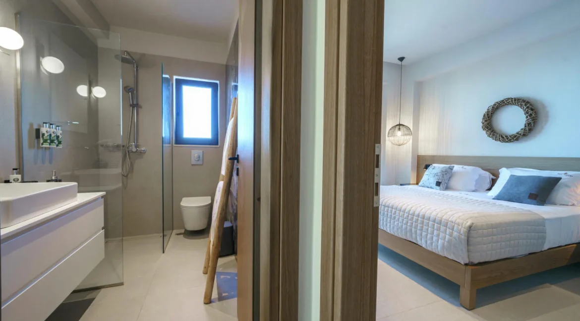 Luxury Villa with Heated Pool for sale Vamos Chania 25