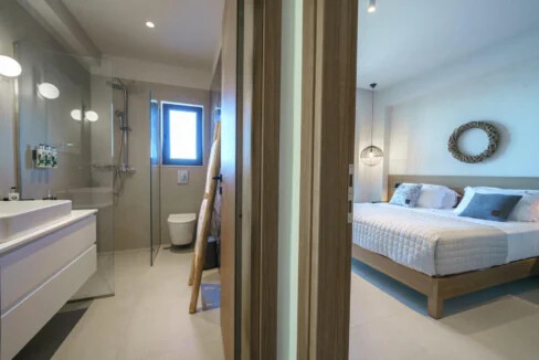 Luxury Villa with Heated Pool for sale Vamos Chania 25