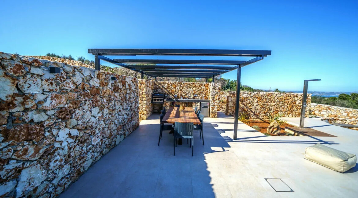 Luxury Villa with Heated Pool for sale Vamos Chania 3