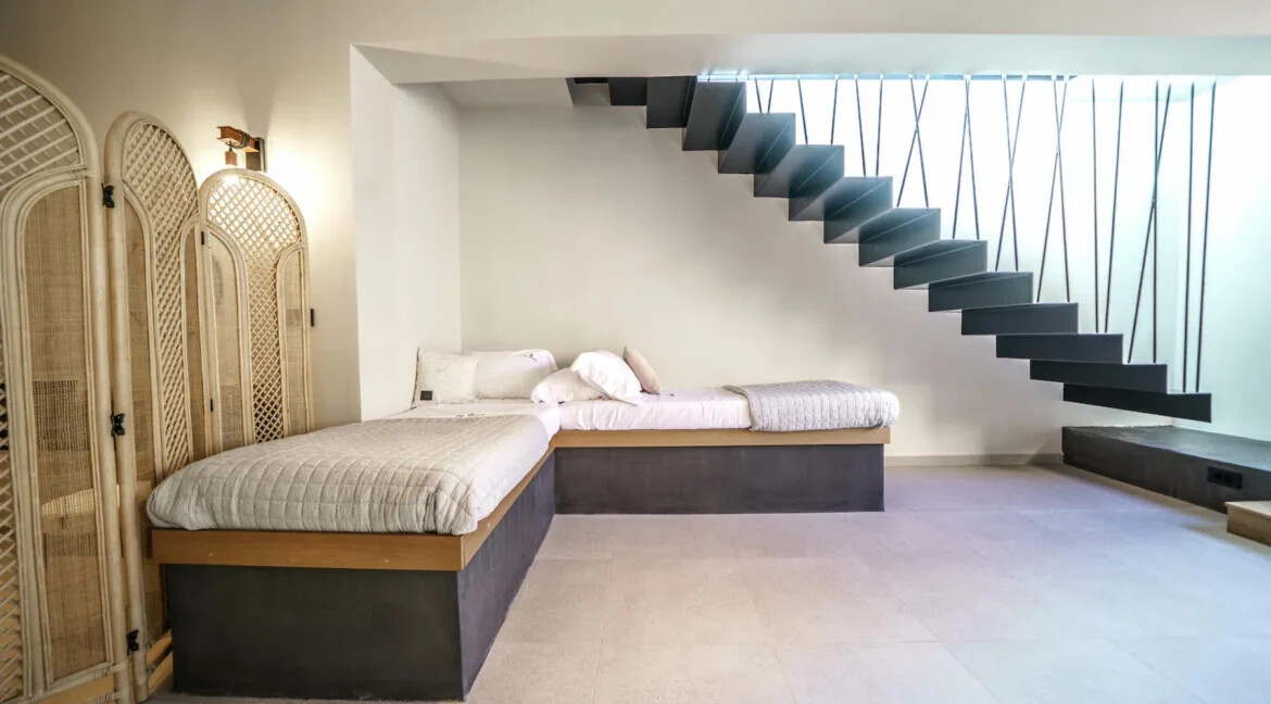 Luxury Villa with Heated Pool for sale Vamos Chania 30