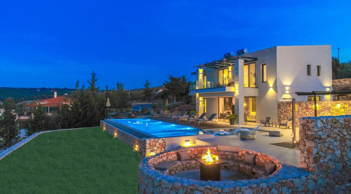 Luxury Villa with Heated Pool for sale Vamos Chania 35