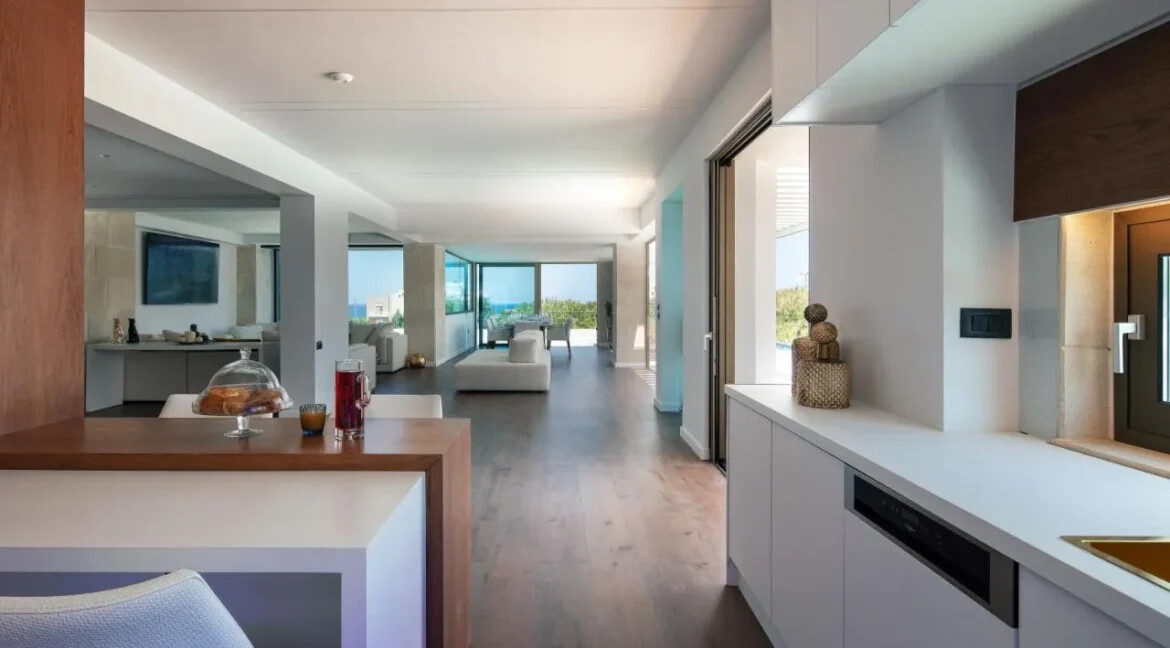 New Luxury Villa with Sea Views in Chania, Agia Marina 11