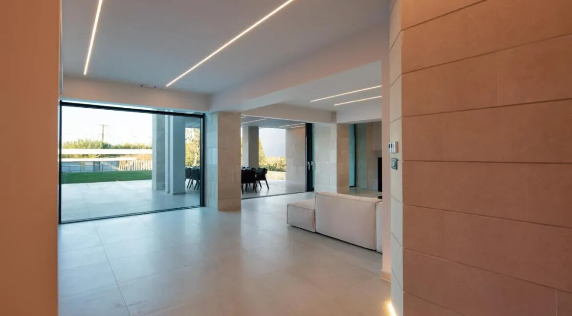 New Luxury Villa with Sea Views in Chania, Agia Marina 12