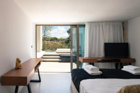 New Luxury Villa with Sea Views in Chania, Agia Marina 14