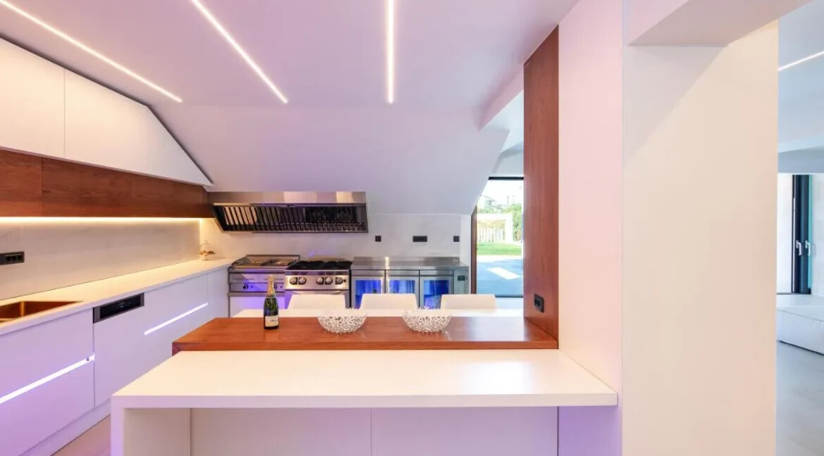 New Luxury Villa with Sea Views in Chania, Agia Marina 17