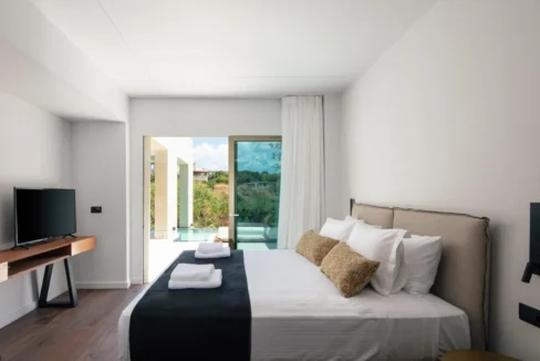 New Luxury Villa with Sea Views in Chania, Agia Marina 22