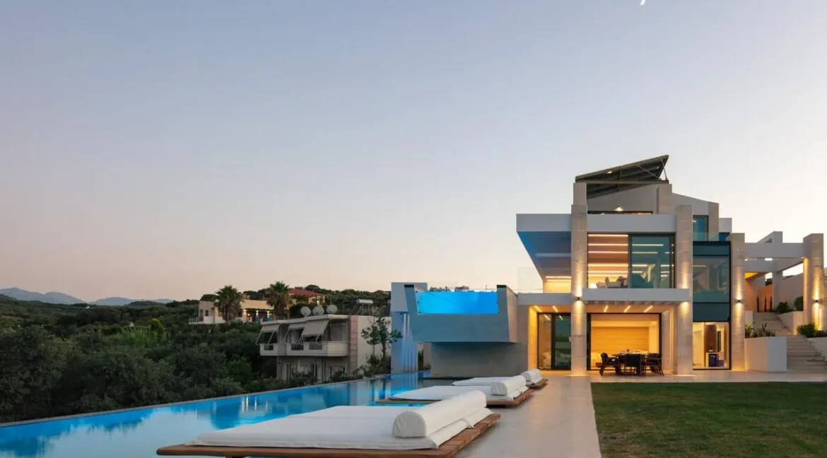 New Luxury Villa with Sea Views in Chania, Agia Marina 3