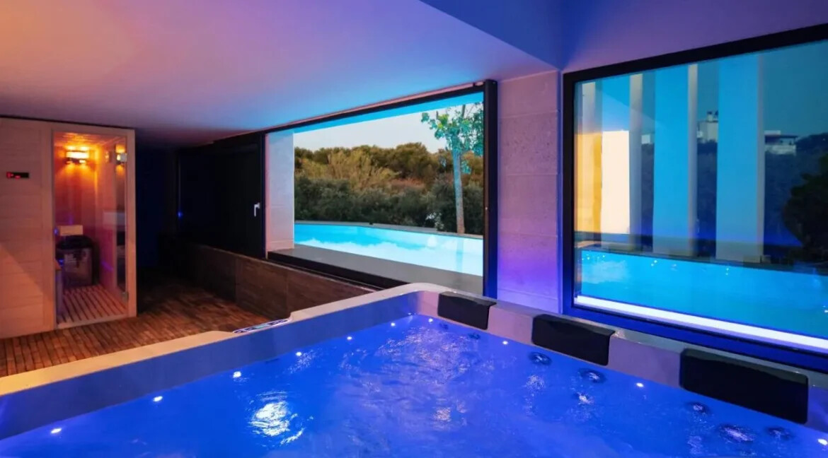 New Luxury Villa with Sea Views in Chania, Agia Marina 32