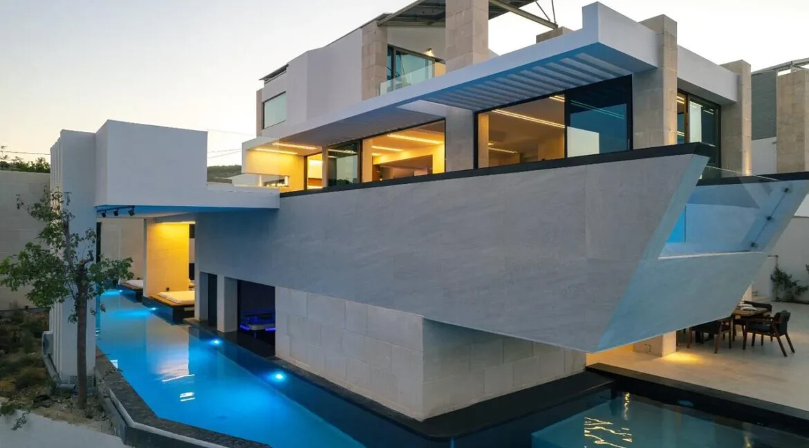 New Luxury Villa with Sea Views in Chania, Agia Marina 38