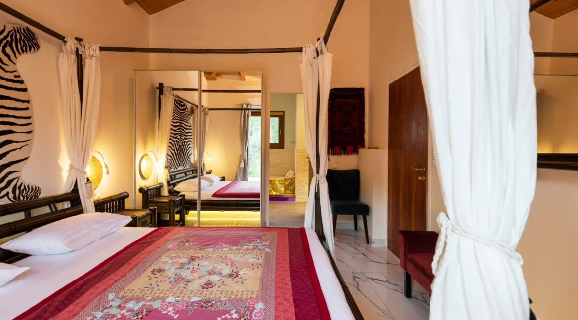 Private Estate of 3 Luxurious Villas for sale Lefkada Nydri 10